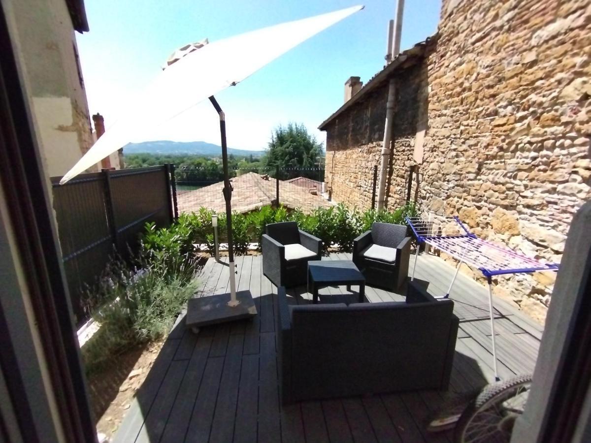 דירות Trevoux: Loft Ravissant Avec Terrasse מראה חיצוני תמונה