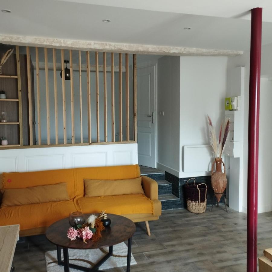 דירות Trevoux: Loft Ravissant Avec Terrasse מראה חיצוני תמונה